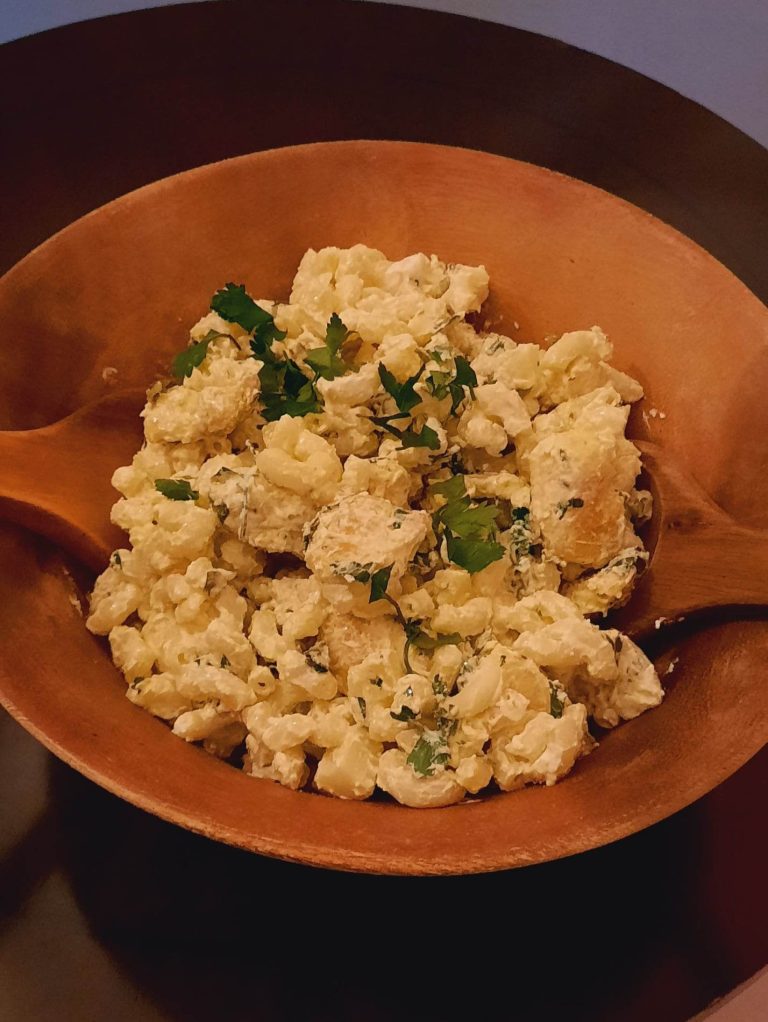 Σαλάτα κοτόπουλο με γιαούρτι και μακαρονάκι