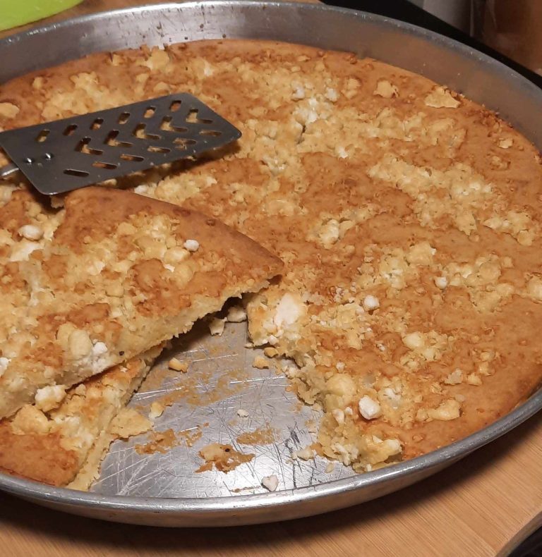 Αλευρόπιτα με φέτα