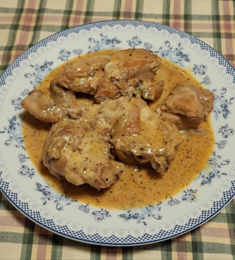 Κοτόπουλο λεμονάτο με γιαούρτι